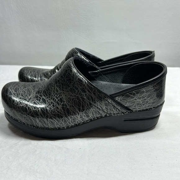 Dansko Professional Clogs, EU 37 - Picture 5 of 8